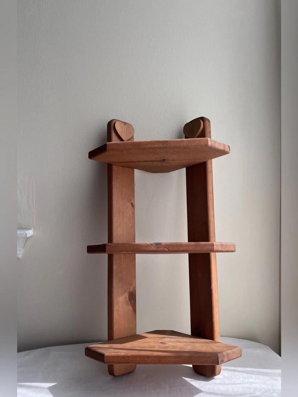 Rustic Brown Heart Wooden Corner Shelf - Home Wall Decor